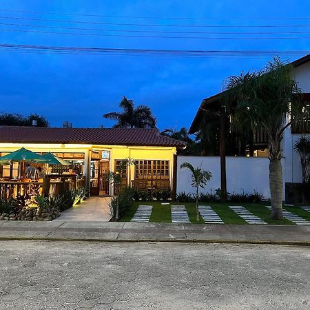 Pousada Buena Onda - Garopaba-Sc - 50M Da Praia Exterior foto